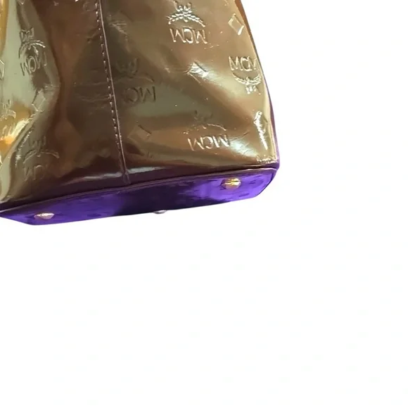 AUTHENTIC MCM LIMITED EDITION PATENT LEATHER MAROON/ PURPLE
SHOULDER BAG TOTE - Picture 9 of 13